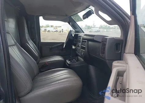 2019 GMC Savana 2500 Work Van from USA, damaged, VIN 1GTW7AFG7K1368639